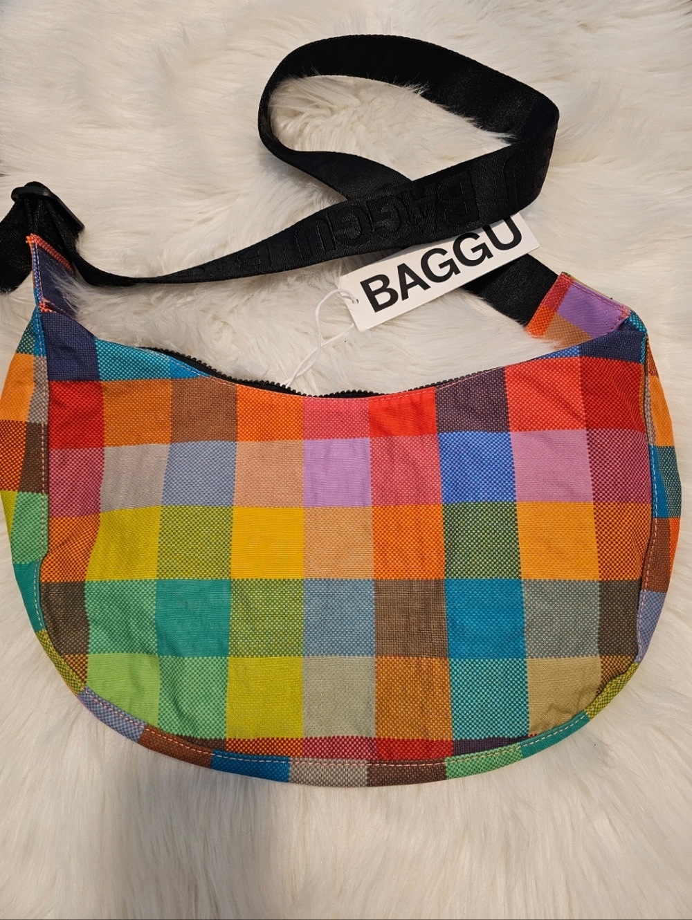 NWT BAGGU UO Exclusive Medium Nylon Crescent Bag Madras - Picture 4 of 5